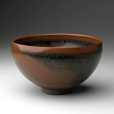 Dokumentasi “Bowl”; Guangyuan ware Stoneware with black glaze with mottled russet markings in overglaze iron oxide. Minneapolis Institute of Art.