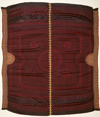 Dokumentasi “Woman's veil (Odhani)”; Silk, mirrors, tied resist, embroidery, dyed. Minneapolis Institute of Art.