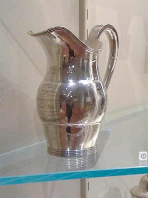 Dokumentasi “Pitcher”; Silver. Minneapolis Institute of Art.