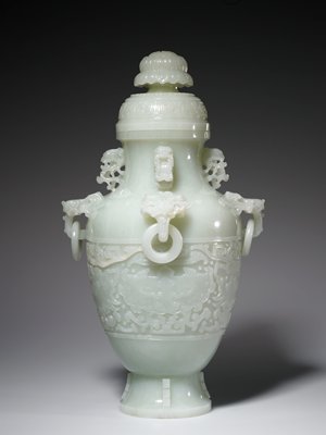 Dokumentasi “Covered vase”; White nephrite. Minneapolis Institute of Art.