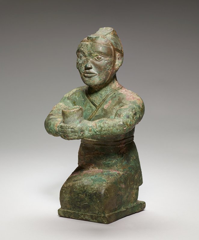 Kneeling figure, 4th century BCE