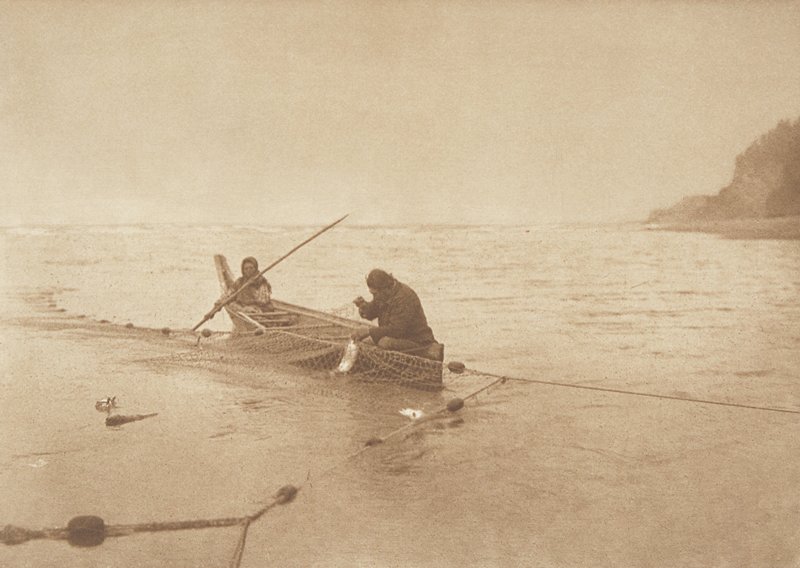 Lifting the Net - Quinault, Edward S. Curtis, c. 1912