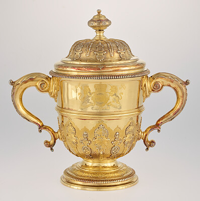 Dokumentasi “Two-handled cup with cover”; Silver, gilt. Minneapolis Institute of Art.