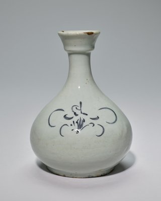 Dokumentasi “Vase”; Porcelain with underglaze blue decor. Minneapolis Institute of Art.