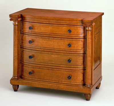 Dokumentasi “Chest of drawers”; Bird's eye and tiger maple, pine, tulip. Minneapolis Institute of Art.