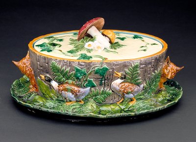 Dokumentasi “Game pie dish”; Lead-glazed earthenware. Minneapolis Institute of Art.