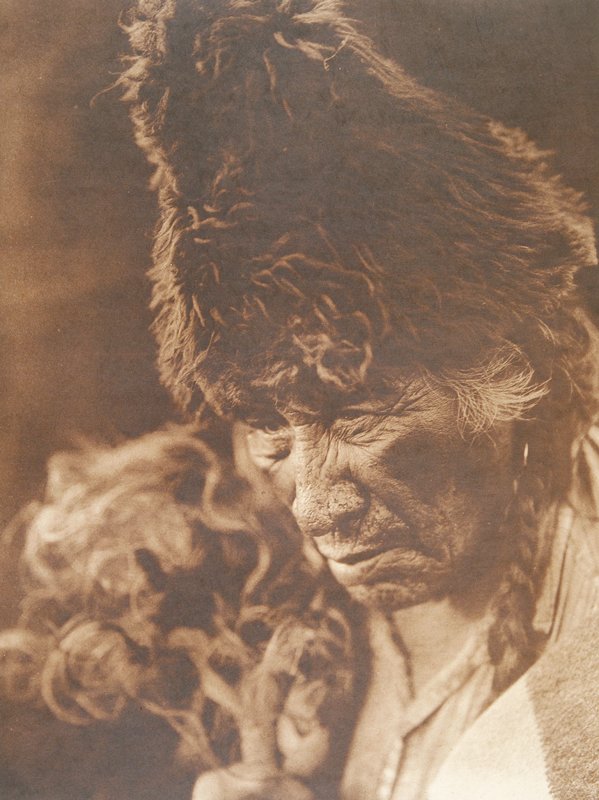 Oksoyapiw--Blackfoot, Edward S. Curtis, 1926