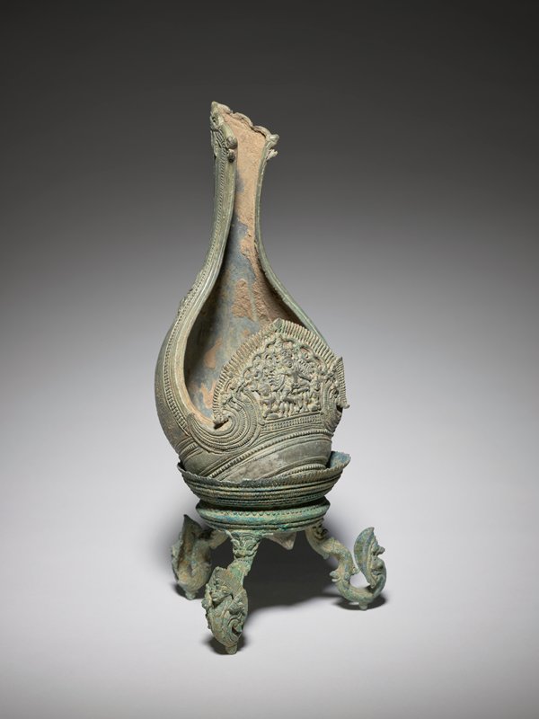 Buddhist ritual conch shell with a dancing Hevajra, 12th-13th century