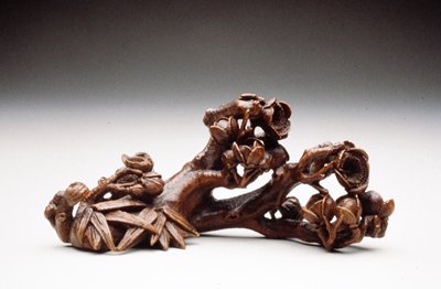 Dokumentasi “Brushrest”; Carved bamboo root. Minneapolis Institute of Art.