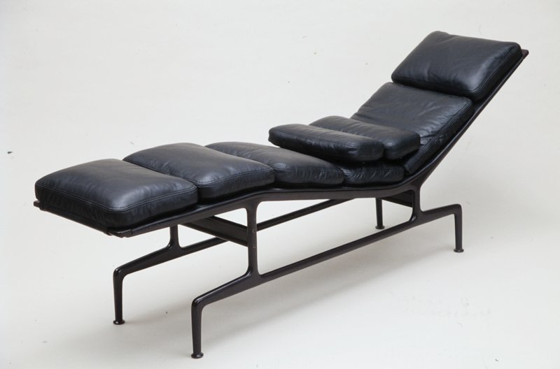 Chaise by Designer: Charles Eames