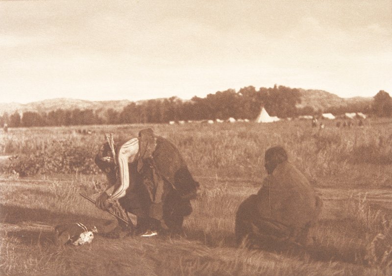 Offering Pipe to the Skull, Cheyenne, Edward S. Curtis, 1910