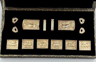 Dokumentasi “Gilt Silver Belt Set”. Minneapolis Institute of Art.