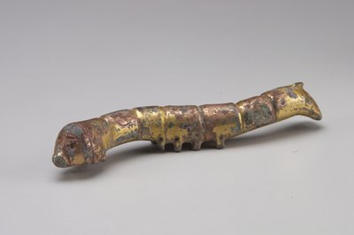 Dokumentasi “Silkworm”; Gilt bronze. Minneapolis Institute of Art.
