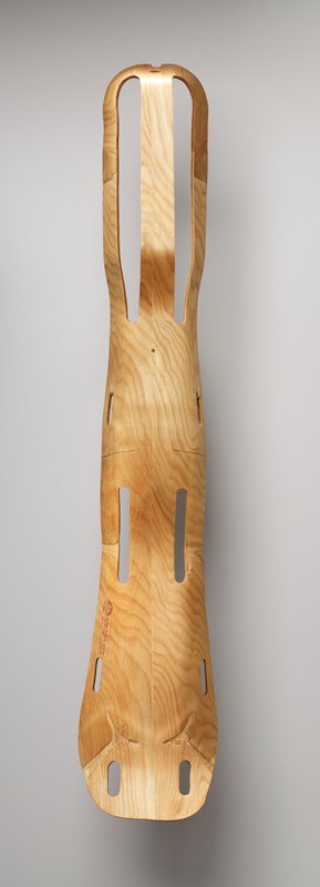 イームズ レッグスプリント　（Eames Leg Splint） Leg splint, Charles Eames; Designer: Ray Eames; Manufacturer