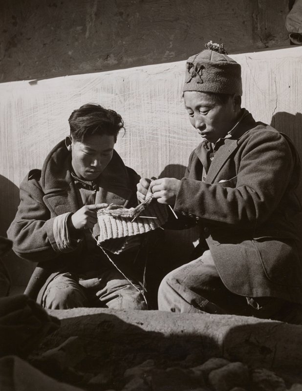Killing Time, Koje-do, South Korea, Werner Bischof, 1952