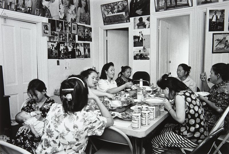 Hmong Celebration, Frogtown, Wing Young Huie, 1993