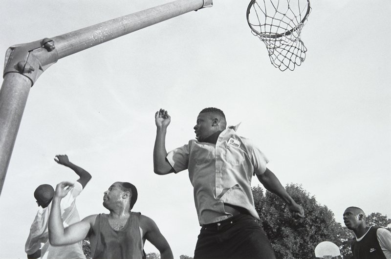 Basketball, Frogtown, Wing Young Huie, 1994