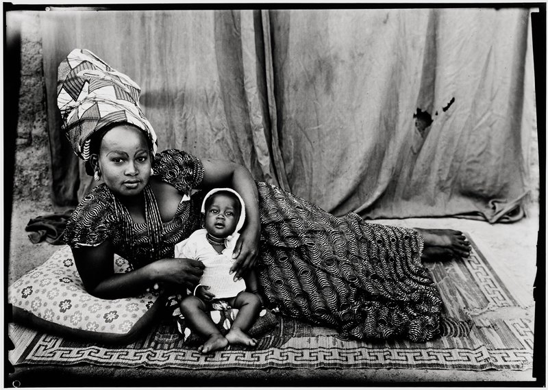 Untitled (a young mother with her baby), Seydou Keïta, c. 1960–64 (printed 1998)