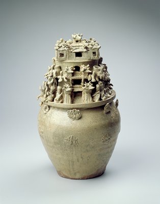 Dokumentasi “Spirit Jar (hunping)”; Yue ware Porcelaneous stoneware with olive green glaze. Minneapolis Institute of Art.