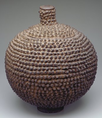 Dokumentasi “Jar with lid”; Clay. Minneapolis Institute of Art.