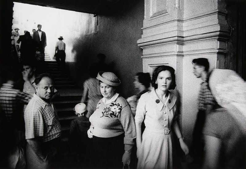 Inside Goum Department Store, Moscow, William Klein, 1959