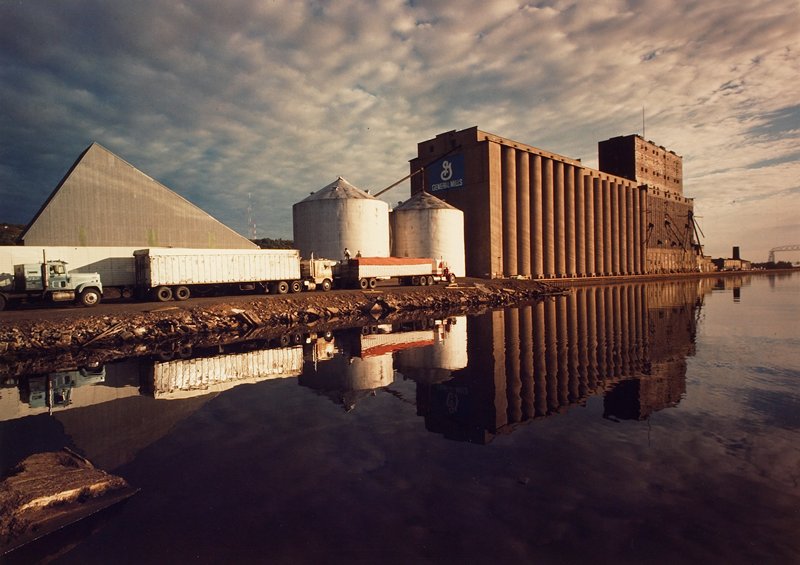 General Mills Terminal, Duluth Harbor, Stuart D. Klipper, 1977