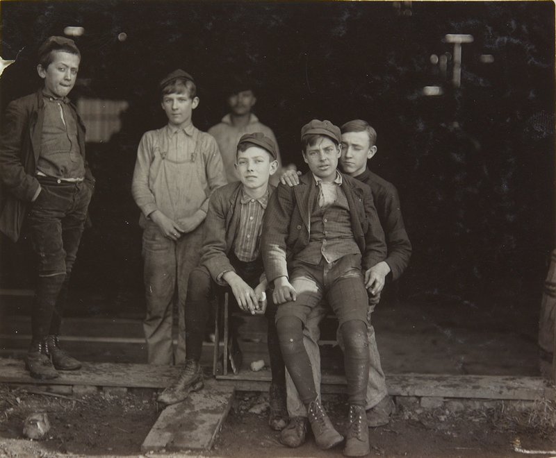 Untitled, Lewis W. Hine, 1909