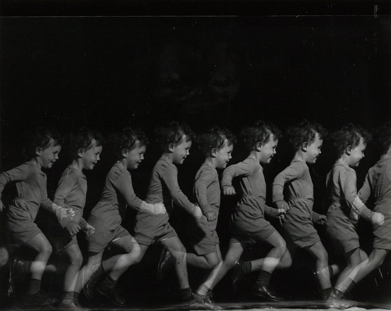 Bob Running (Multiflash), Harold E. Edgerton, 1939