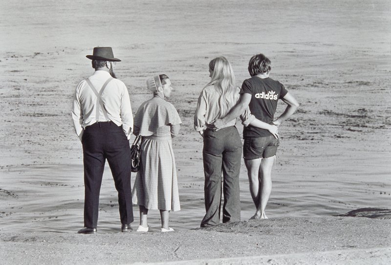 Pennsylvania Dutch and Adidas, Santa Cruz, Elliott Erwitt, 1975