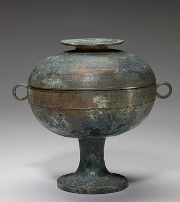 Dokumentasi “Anggota kelompok terkait: Dou food vessel, one of a pair (50.46.88.2a, b)”. Minneapolis Institute of Art.