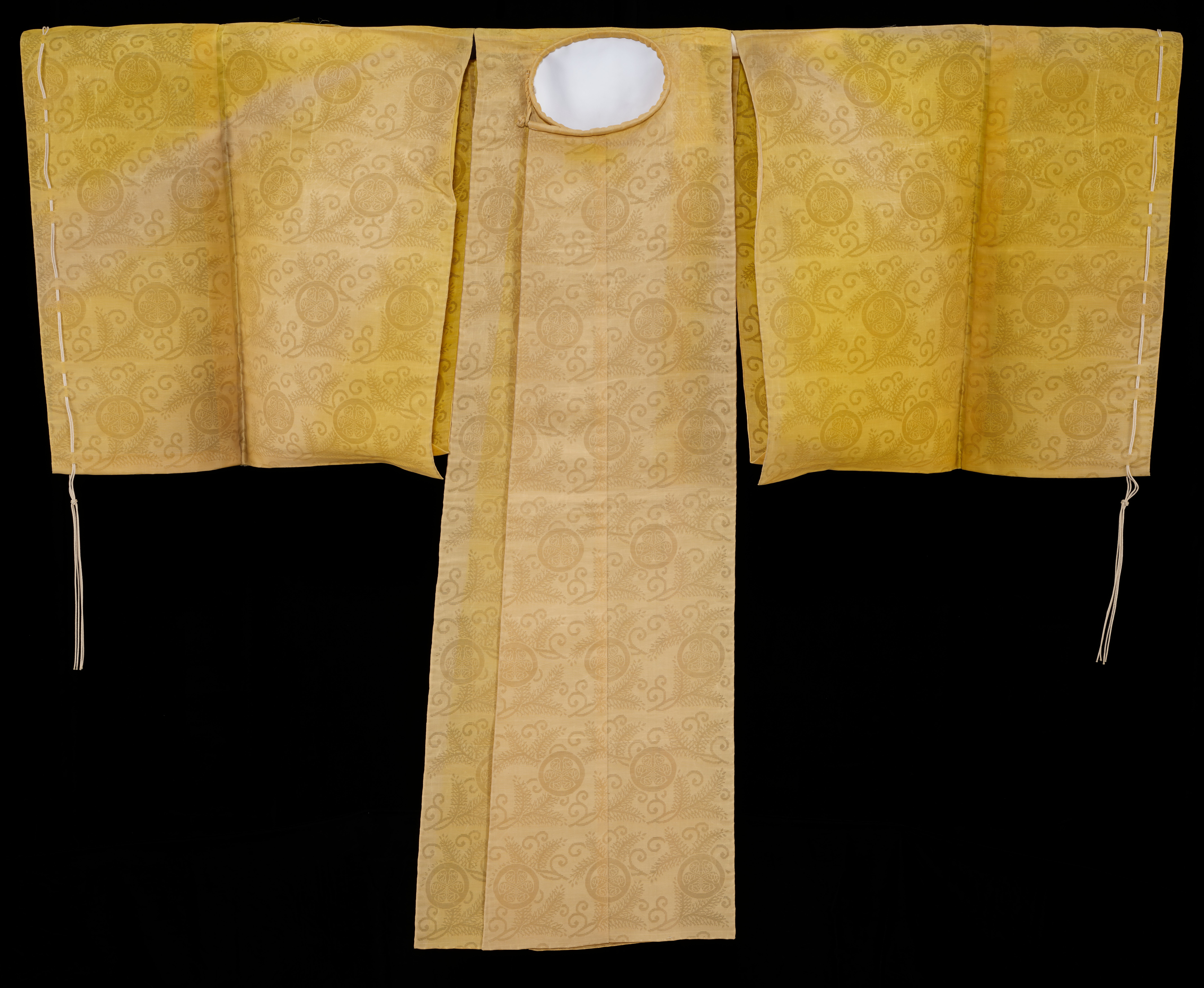 Pope Japan Robe file_download print share
