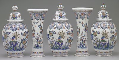Dokumentasi “Covered vase, from a five-piece garniture set”. Minneapolis Institute of Art.