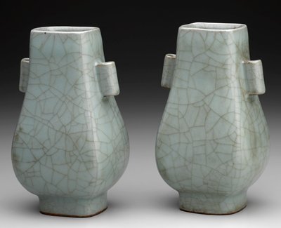 Dokumentasi “Celadon Vase, one of a pair”. Minneapolis Institute of Art.