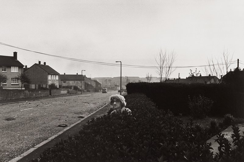 Ballymurphy, Bellfast, Gilles Peress, 1981 (printed 1991)