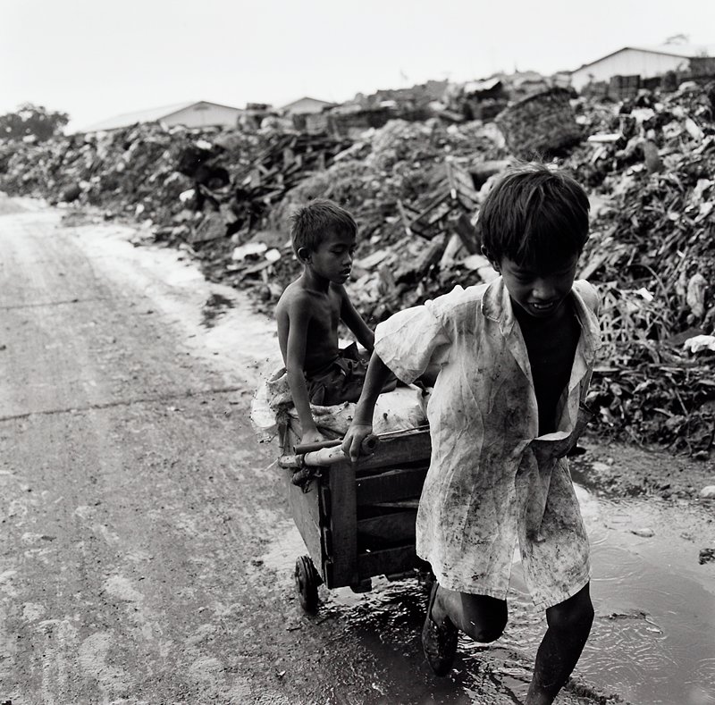Garbage Picker, Jakarta, Indonesia, David Parker, 1995