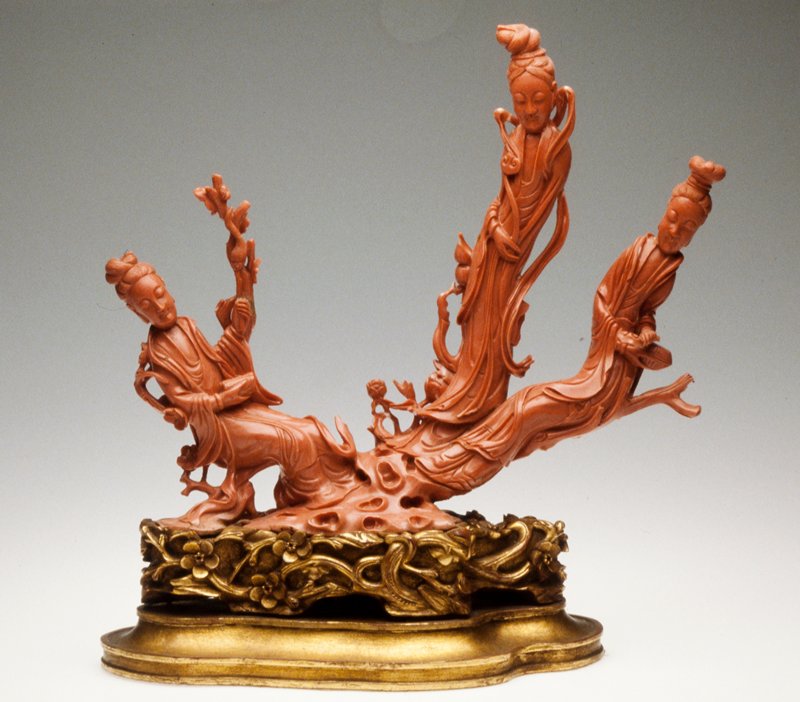 Three Ladies With Base, Qianlong period, 1736–1795