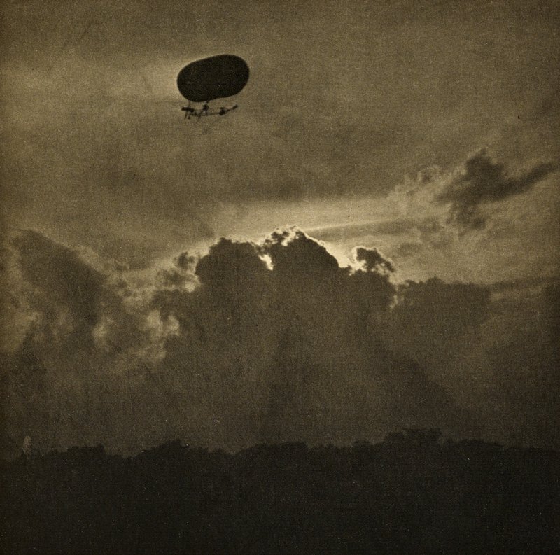 A Dirigible, Alfred Stieglitz, October 1911