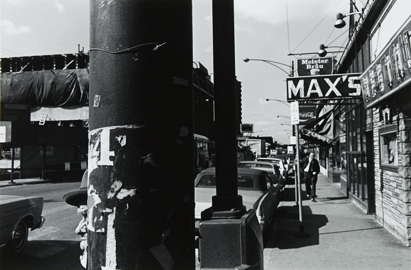 Street Scene, Man, Pole, etc., Chicago, Lee Friedlander, 1972 (отпечаток 1973)