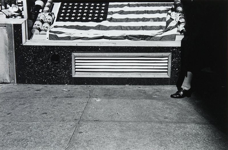 Flag, New York City, Lee Friedlander, 1965 (отпечаток 1973)