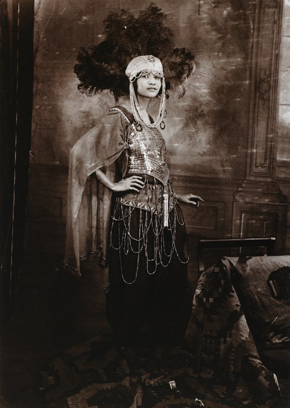 Dancer, Harlem, James Van Der Zee, 1925 (printed 1974)
