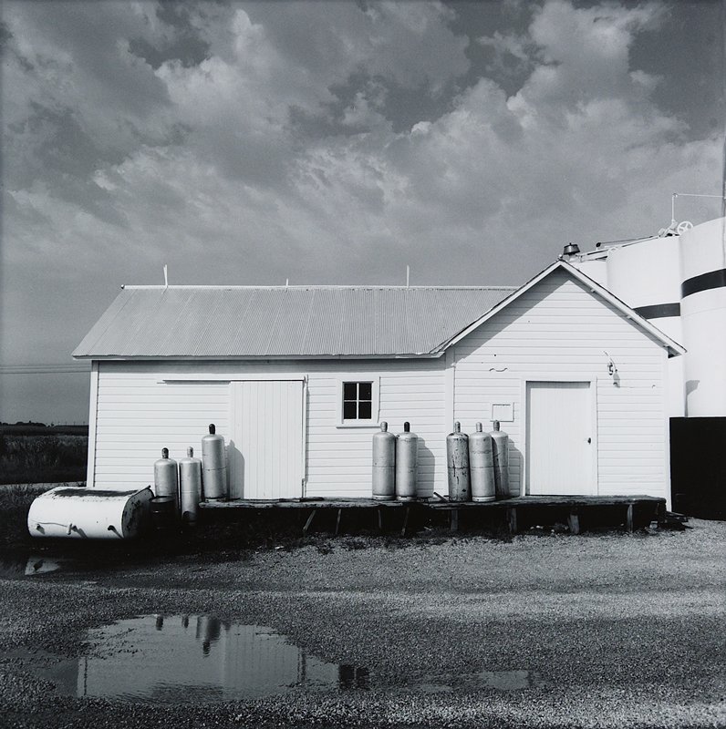 Frame Building, Hanlontown, Iowa, Frank W. Gohlke, 1973