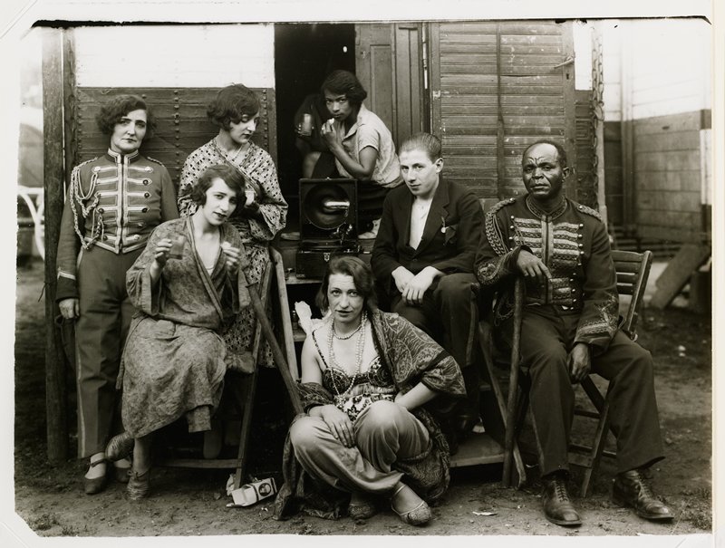 Circus Artists, Cologne, August Sander, 1926