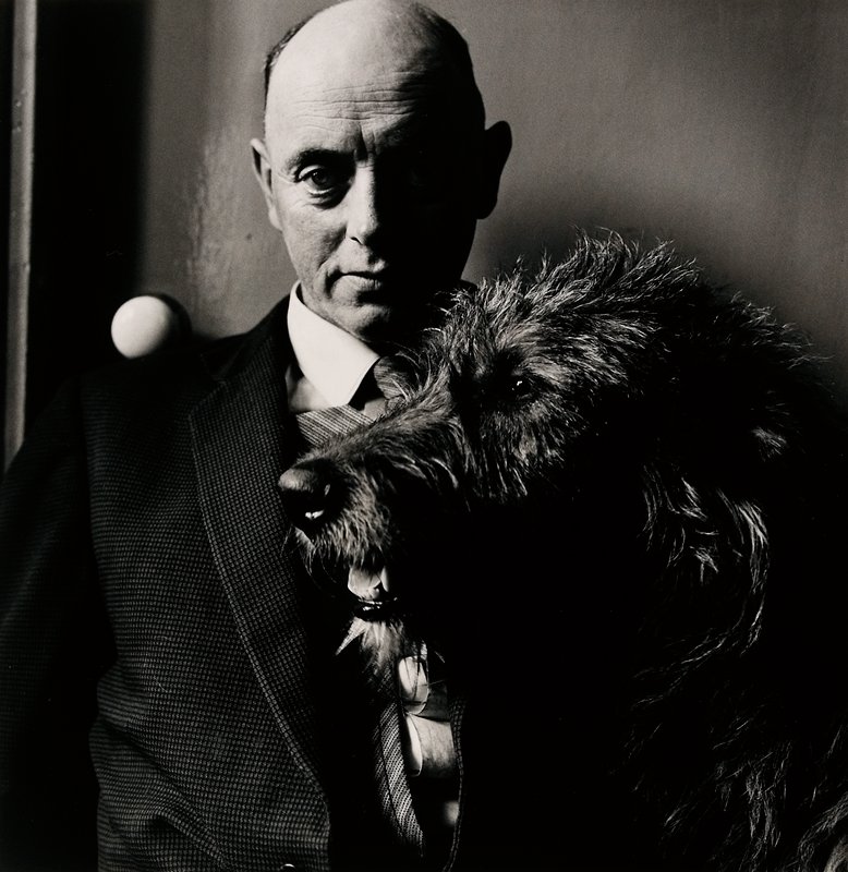 John Grogan, A Patriot and His Dog, Ireland, Alen MacWeeney, 1965–66
