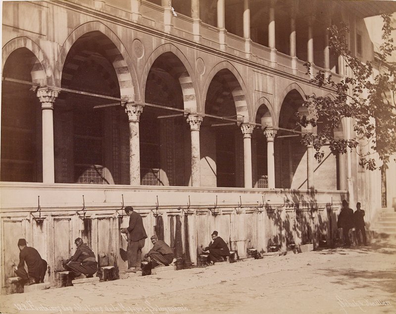 Fontaines des Ablutions de la Mosquée Suleymanie, Pascal Sebah, 19th century