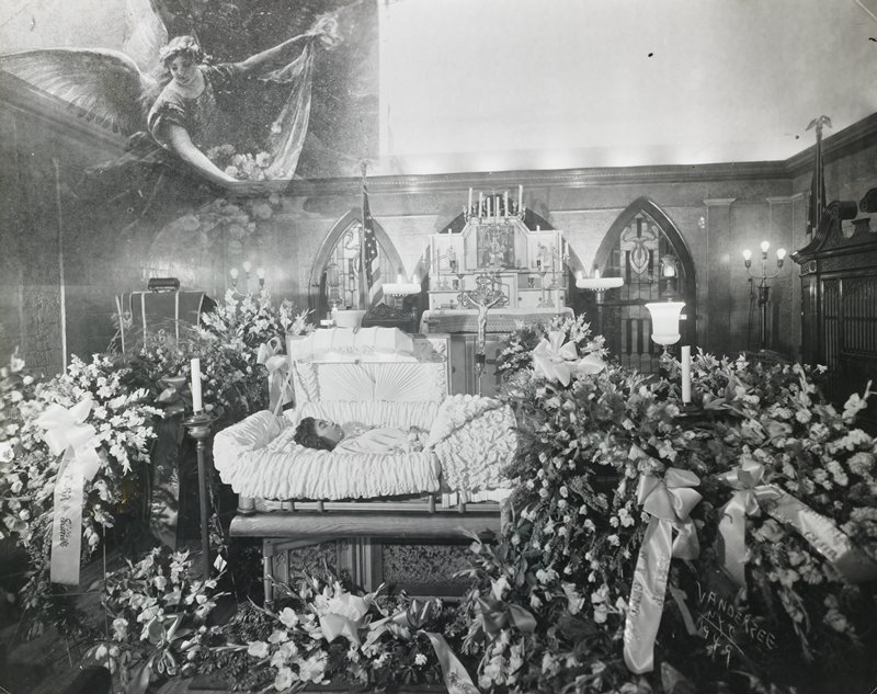 Untitled (open casket), James Van Der Zee | Mia