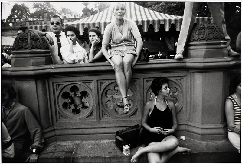 Untitled [railing], Garry Winogrand, 1981