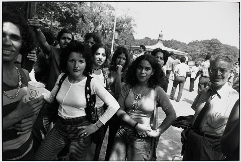Untitled [rings], Garry Winogrand, 1981