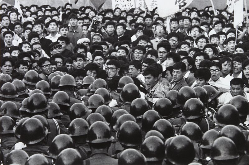 Untitled [Demonstrators and Helmeted Authorities], Hamaya Hiroshi, c. 1962