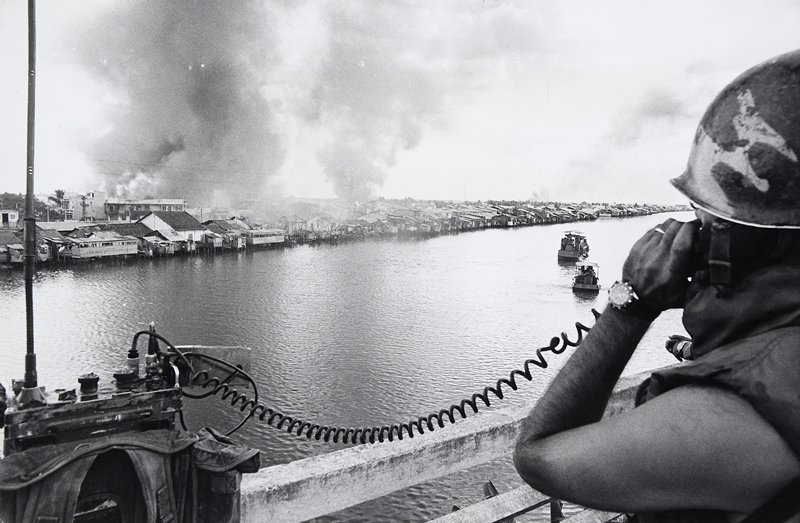 Saigon Under Attack. . ., Philip Jones Griffiths, 20th-21st century