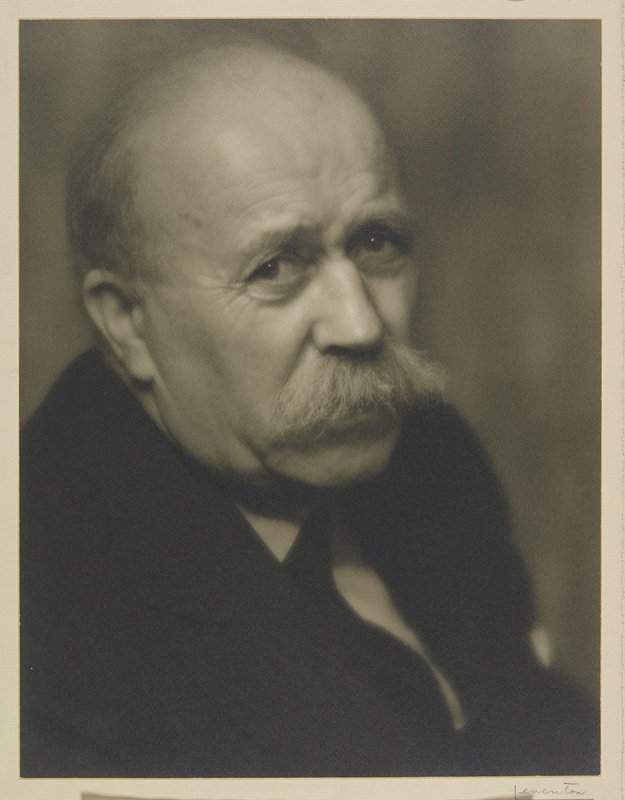 Untitled [portrait of a man], Alexander Leventon, 1944